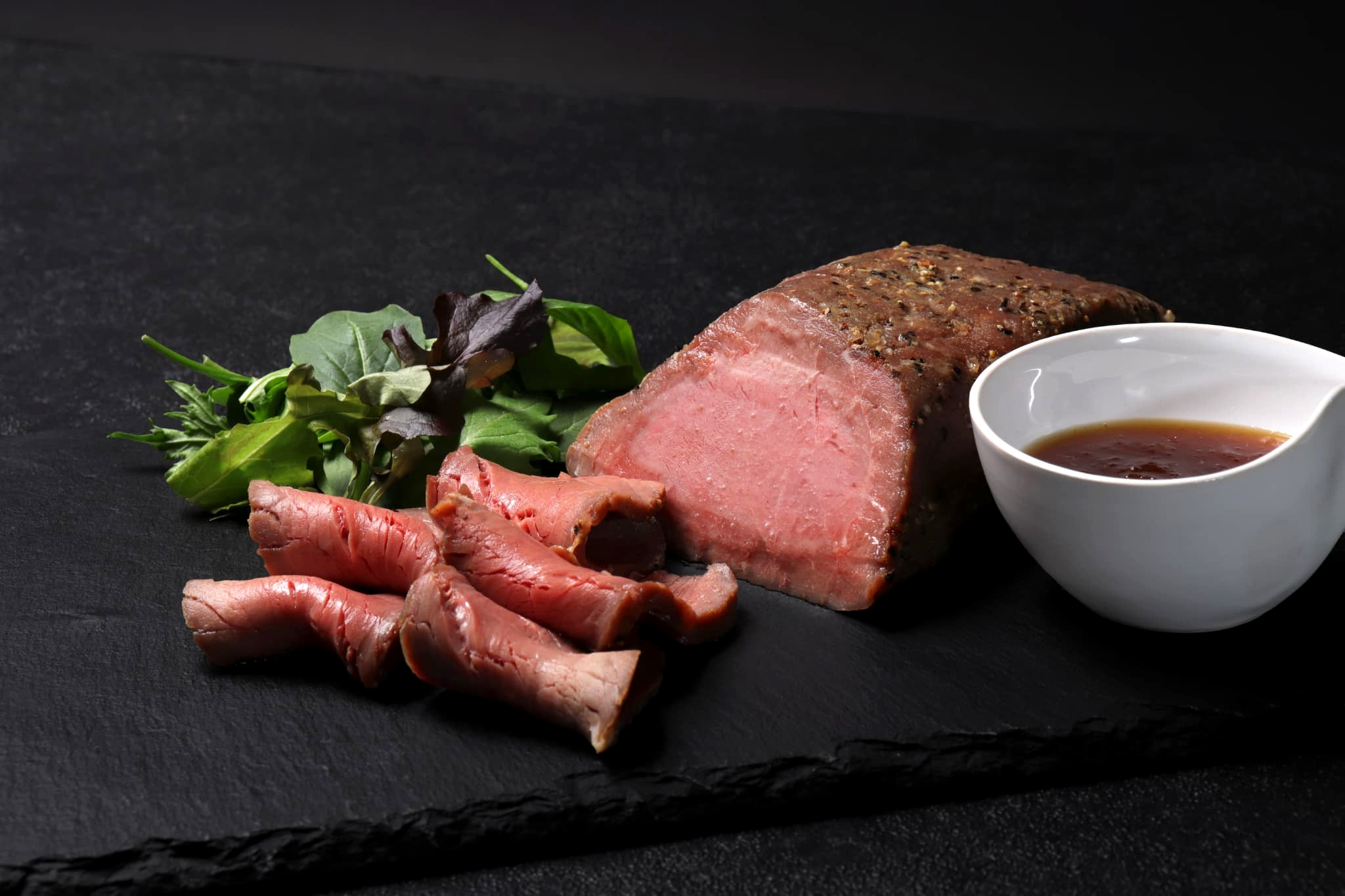 【10%OFF】オリジナルローストビーフ｜スパイス香る本格仕込み｜解凍だけで即提供！【不定貫1kg】