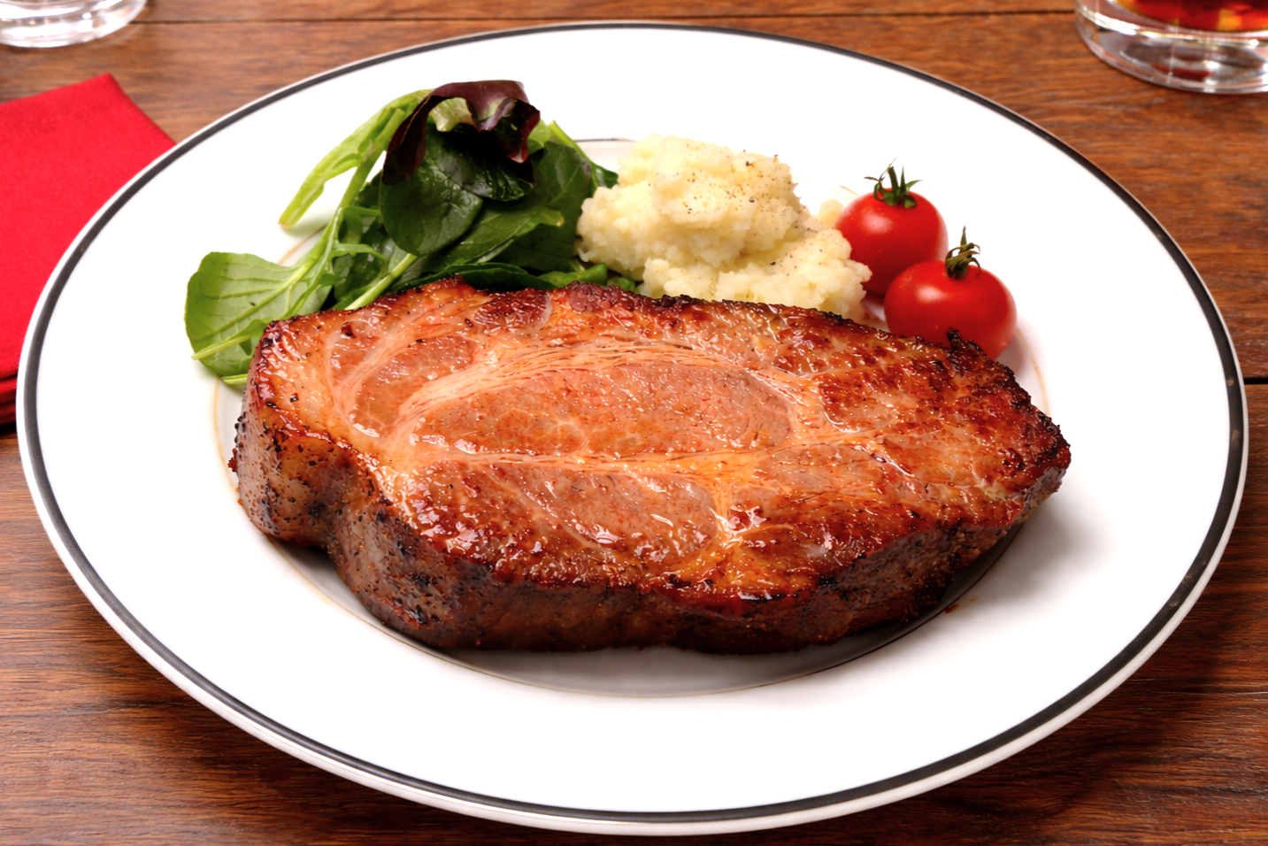 低温調理 豚肩ロースステーキ（不定貫約2.6kg）｜カット自在・味付け済み｜しっとりやわらか