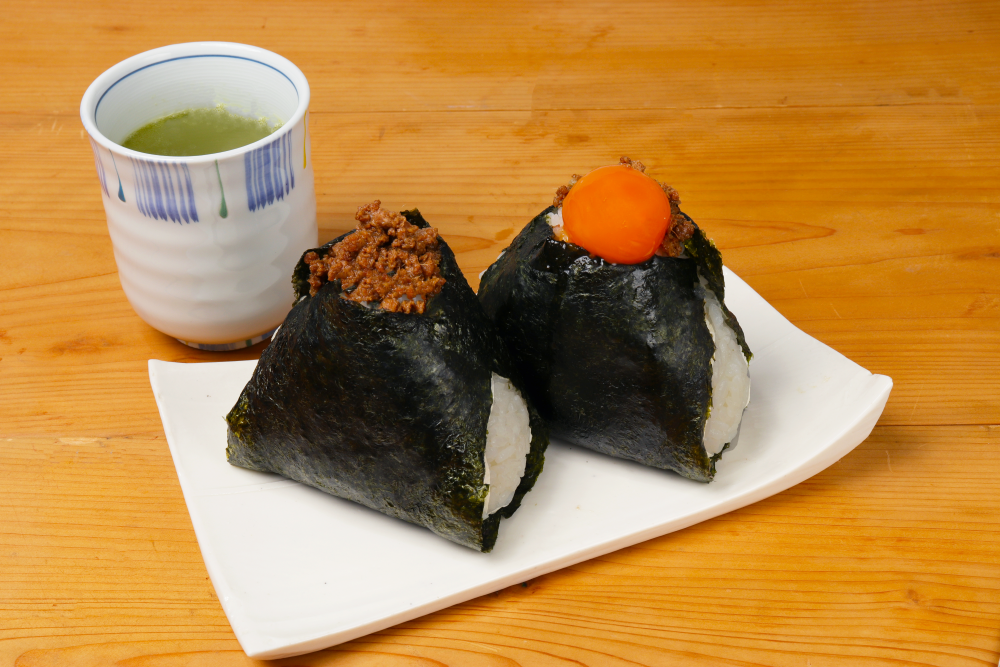 艶感あふれる肉そぼろ｜都内人気おにぎり店の看板メニュー