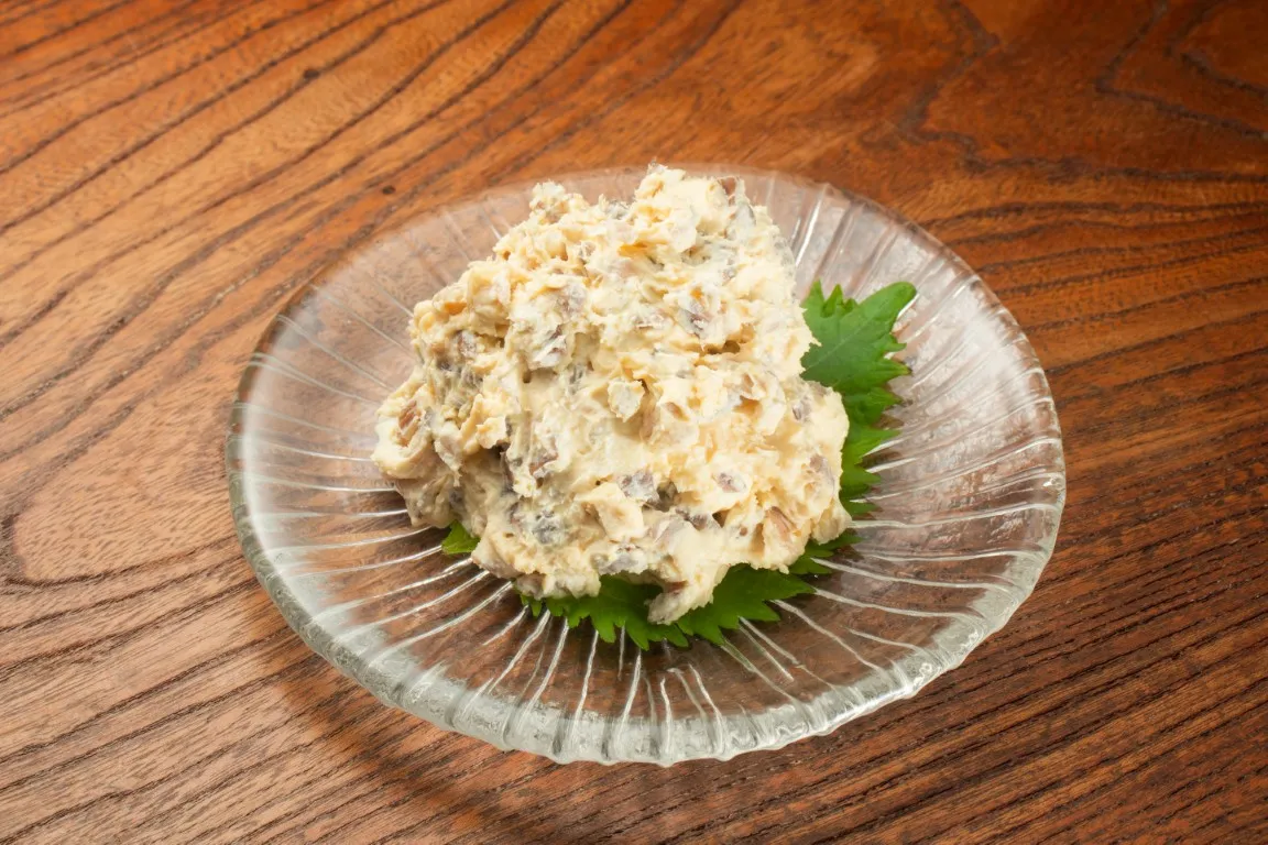 いぶりがっこクリームチーズ（酒粕味噌仕立て）